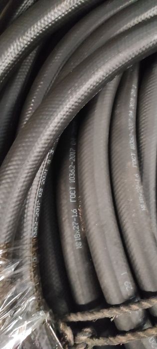 Для перекачки химии топлива шланг бензостойкий масло на компрессор мбс