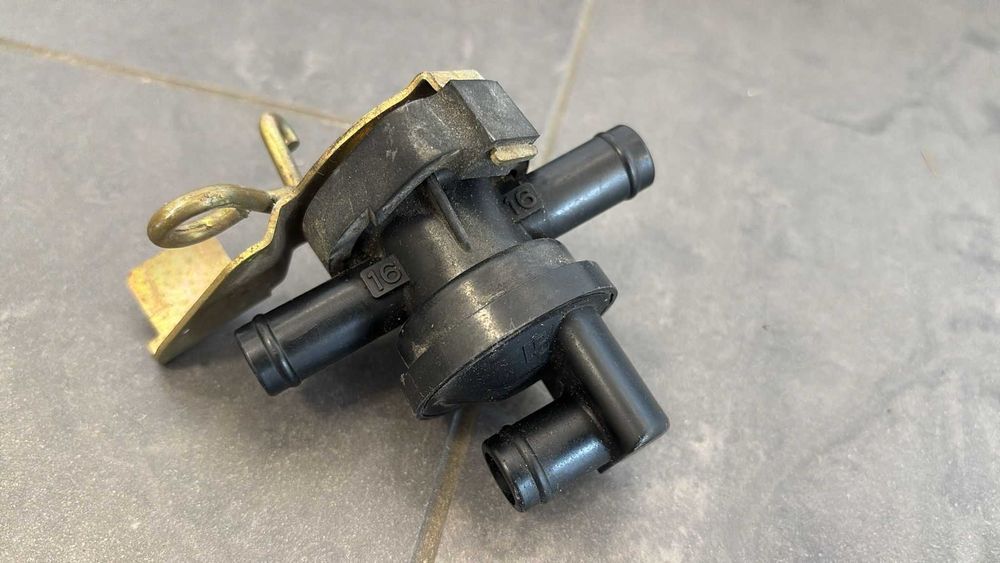 Zawór Powietrza Odma Honda XL 125 Varadero 2001-06 [2298]