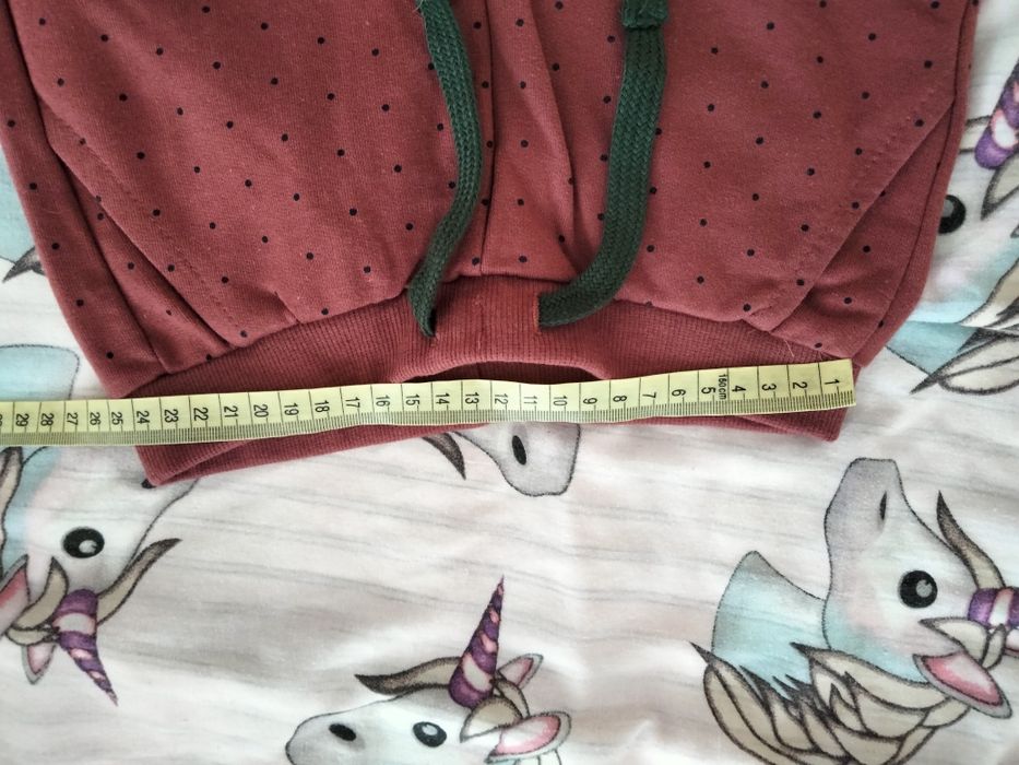 БЕЗ УТЕПЛИТЕЛЯ новые спортивные штаны на девочку 7-8лет Pepco