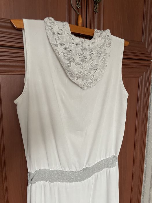 Летнее платье с капюшоном