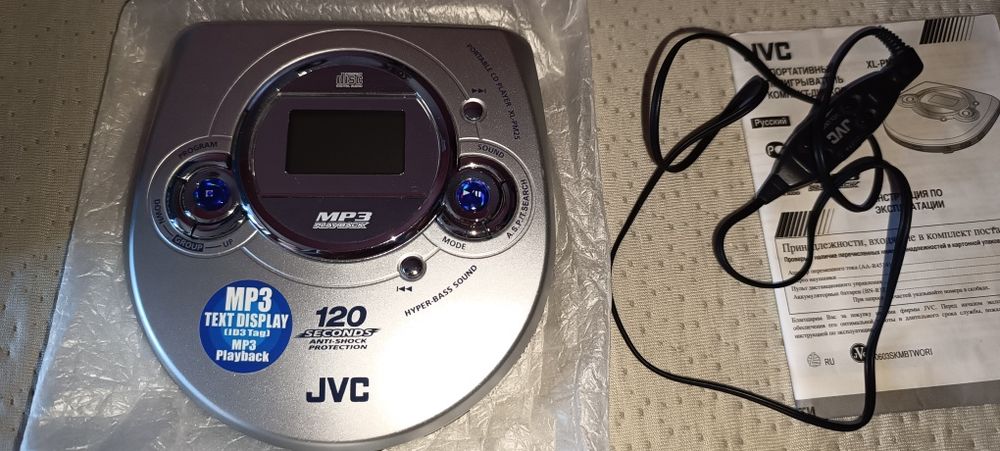 CD плеєр JVC з рідною коробкою