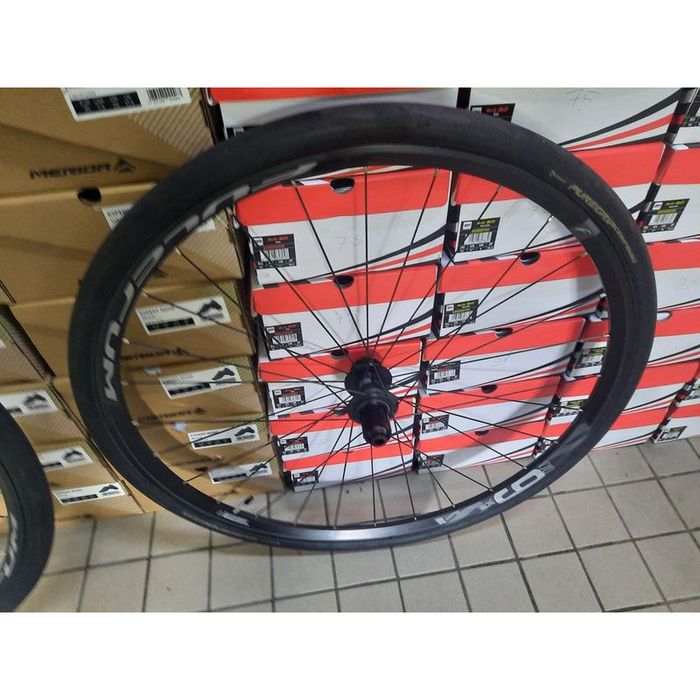 Rodas de estrada de disco semi novas