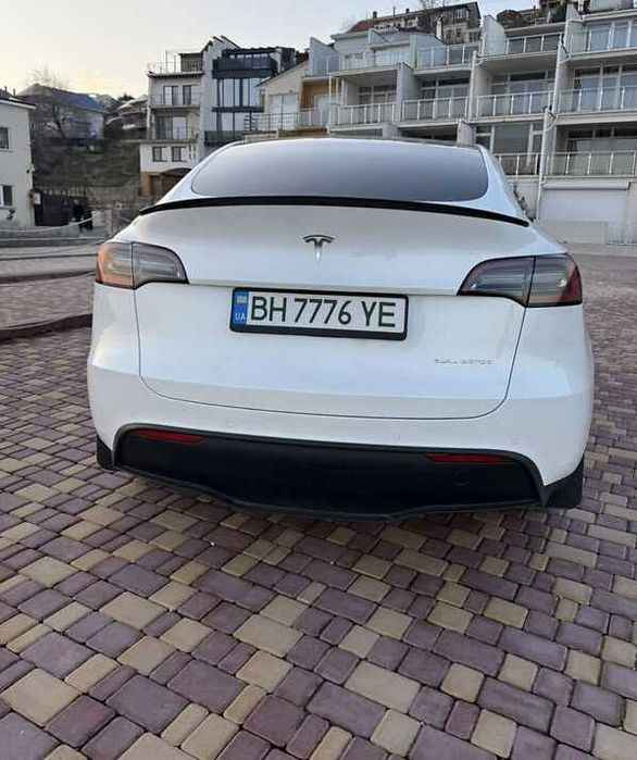 Tesla Model Y 2022