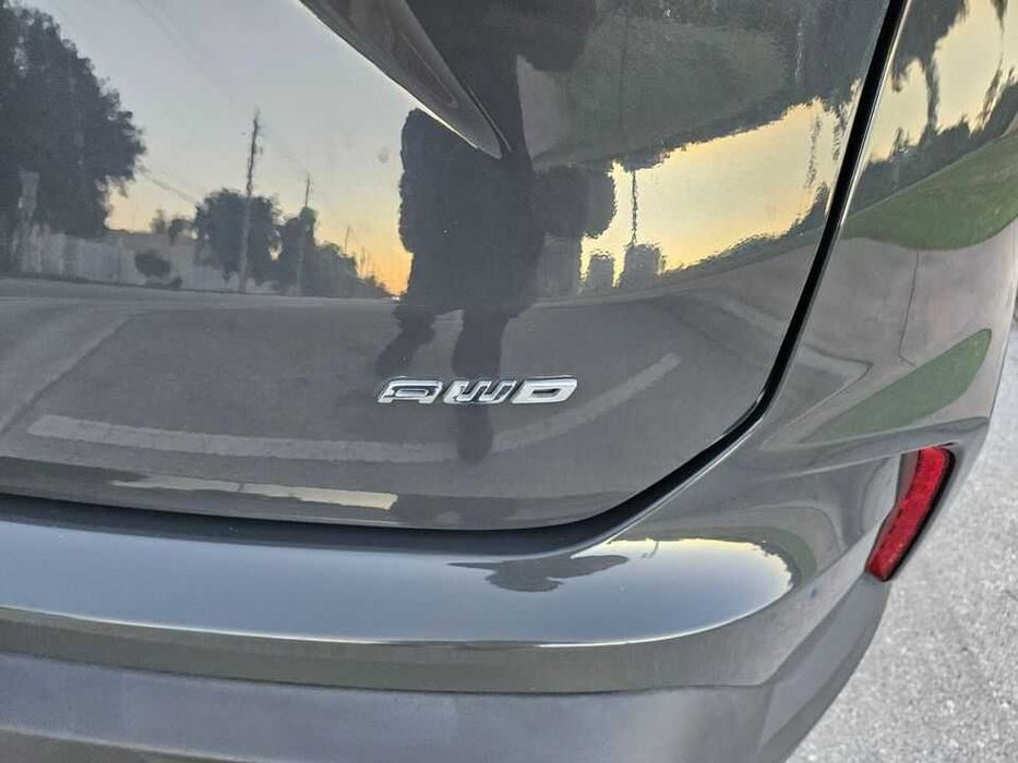2021   Ford Edge