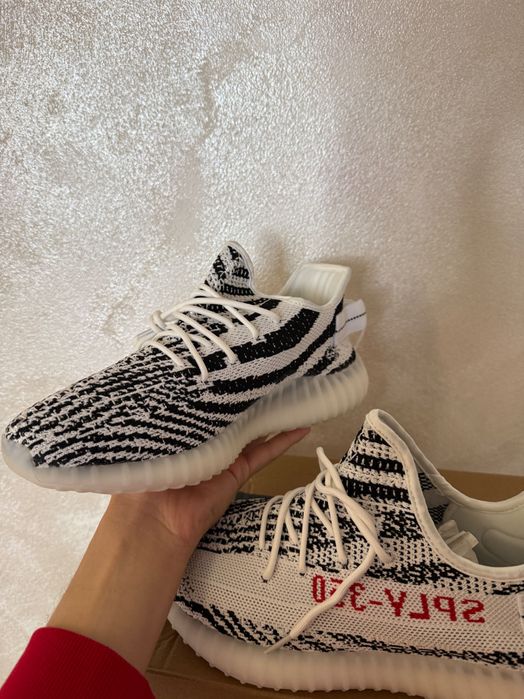 Nowe Adidas Yeezy boost v2 zebra