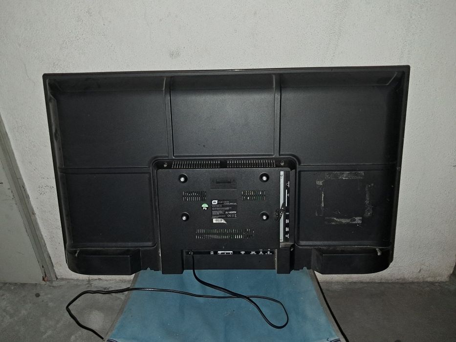 Tv 40 OK. Com defeito