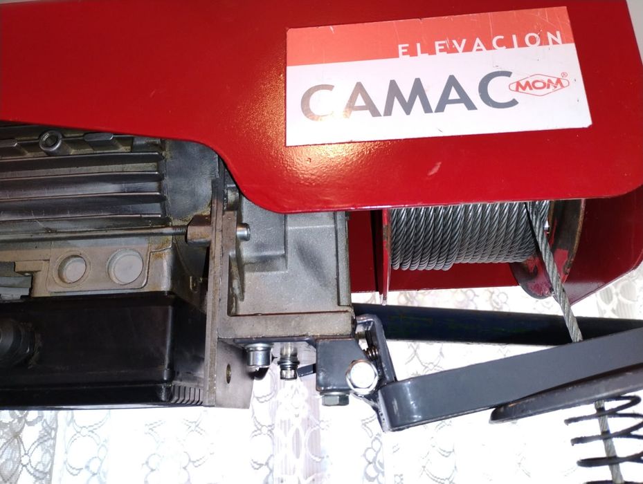 Wyciągarka elektryczna profesjonalna budowlana CAMAC P 200
