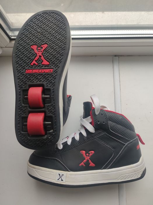 Дитячі кросівки на колесиках 32 р\19 см