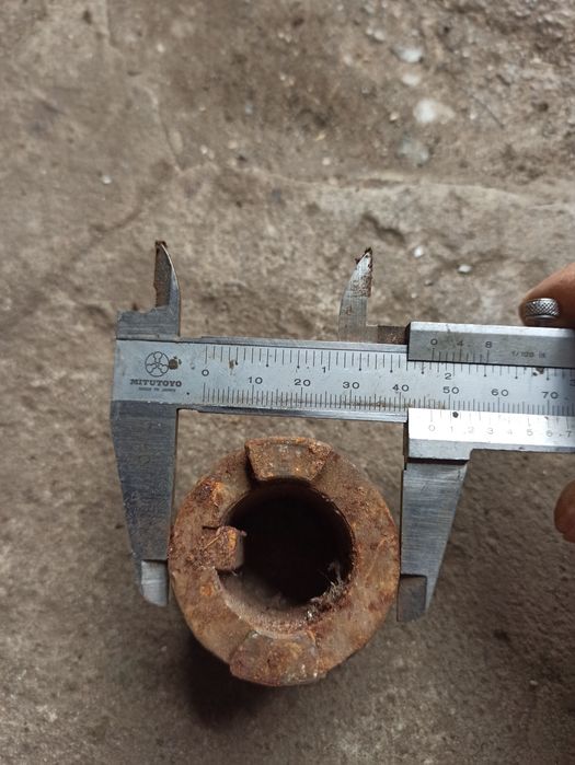 Муфта приводная на два шліца для вала 28мм