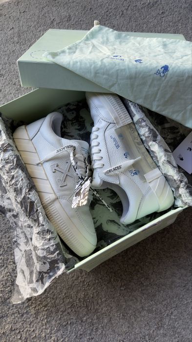 Off-White Low Vulcanized White Leather tamanho 40