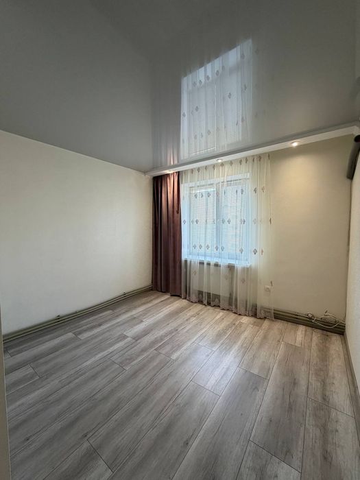 Продам 3-к квартиру в центрі міста
