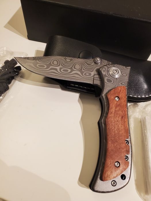 Nóż taktyczne z krzesiwem Sezliver