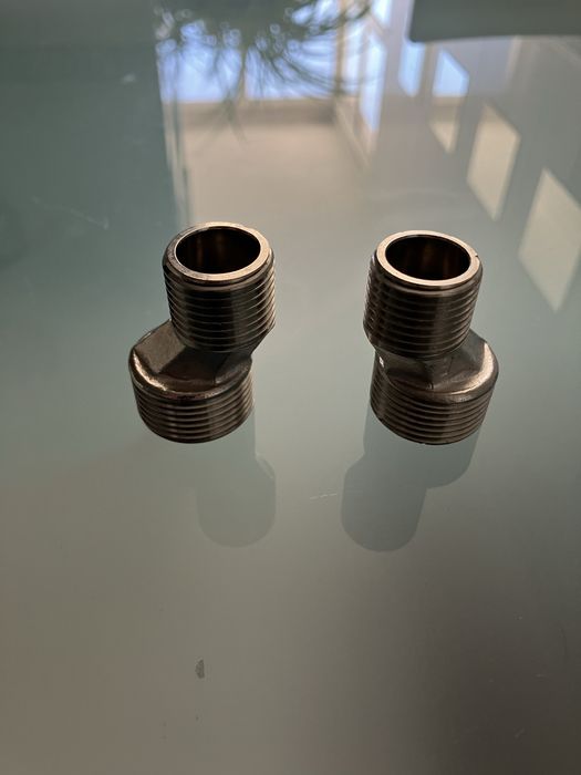Adaptadores em latão com excêntricas ajustáveis