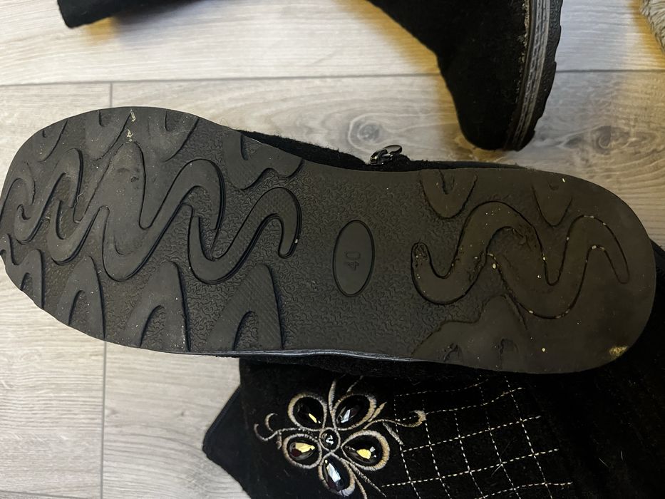 Сапожки зимні жіночі