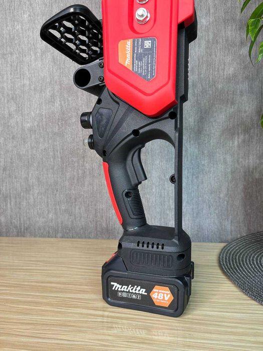 Аккумуляторная цепна пила 12 дюймов в кейсе / Електропилка / 2 аккум