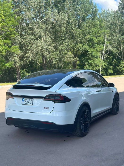 Tesla Model X Plaid
