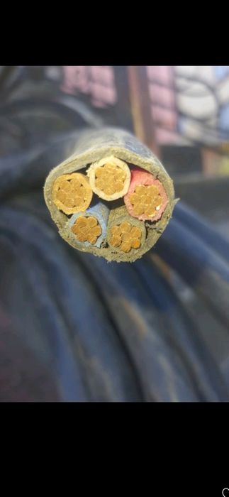 Мідний  кабель..