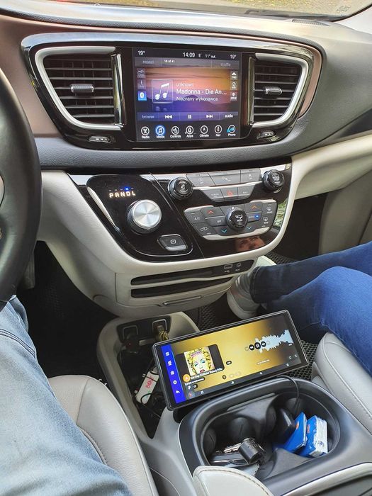 Tablet 10" (Android 12, 4GB RAM, 8 core) jako nawigacja do samochodu