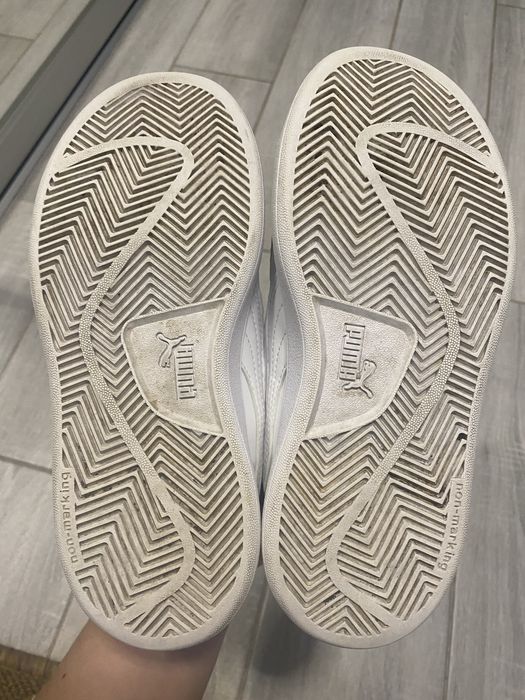 Puma білі кросівки