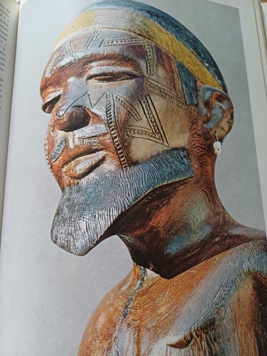 Livro   África - Geoffrey Parrinder