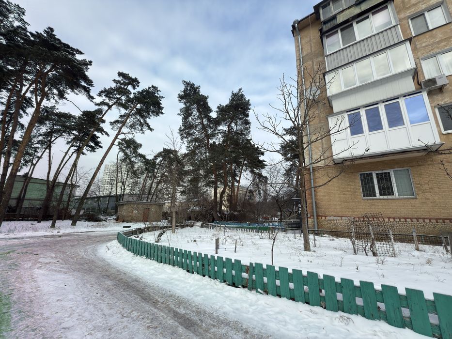 БЕЗ% Найдешевша 3-к квартира вул. Світла, 6 Дарницький М Бориспільська