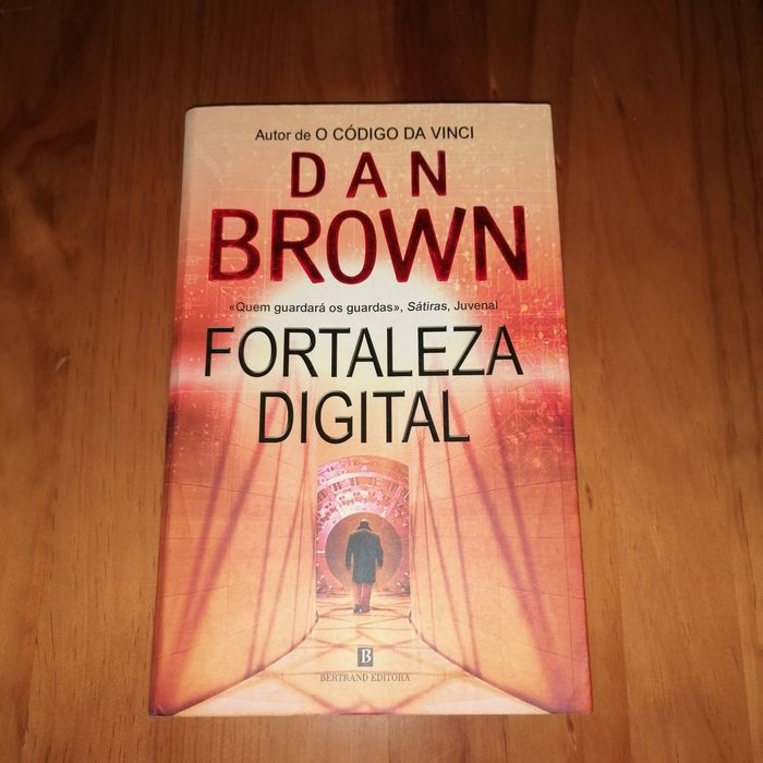 Fortaleza Digital - Dan Brown (estado razoável de conservação)