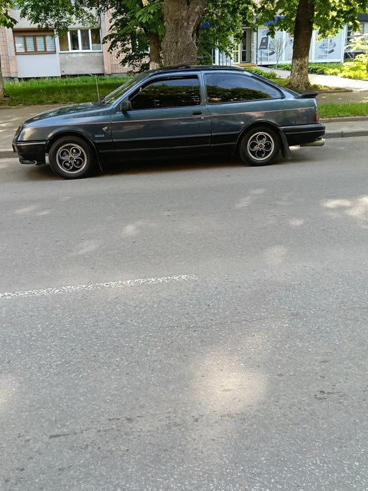 Ford Sierra 1,8 купе