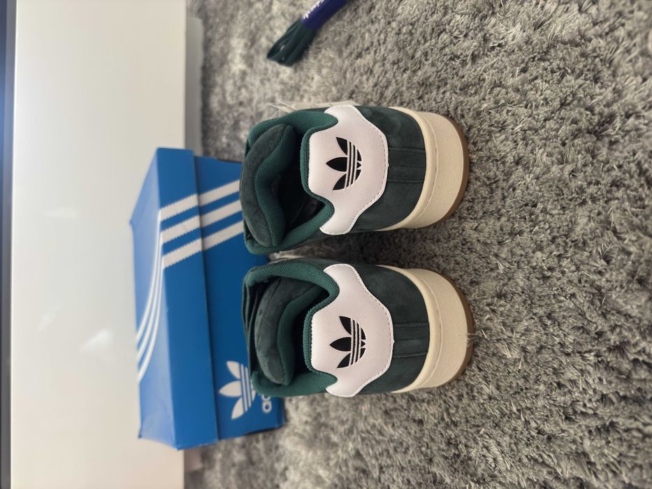 Ténis Adidas Campus verdes (42)