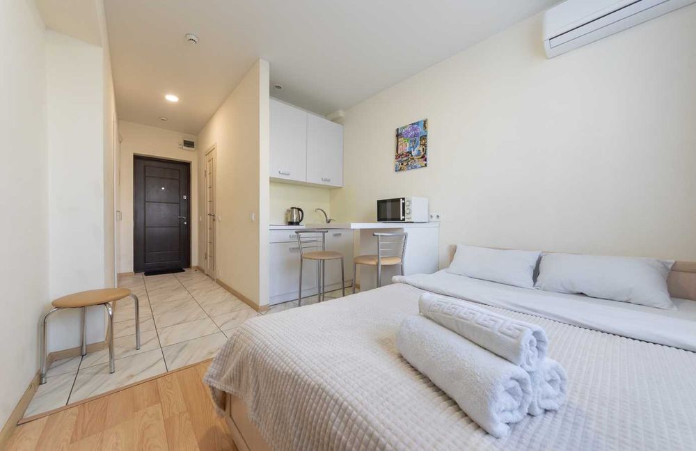 Оренда смарт-квартири, на 1-3 місяці, біля метро, без комісії.