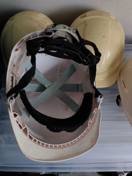 Kask budowlany 7 sztuk