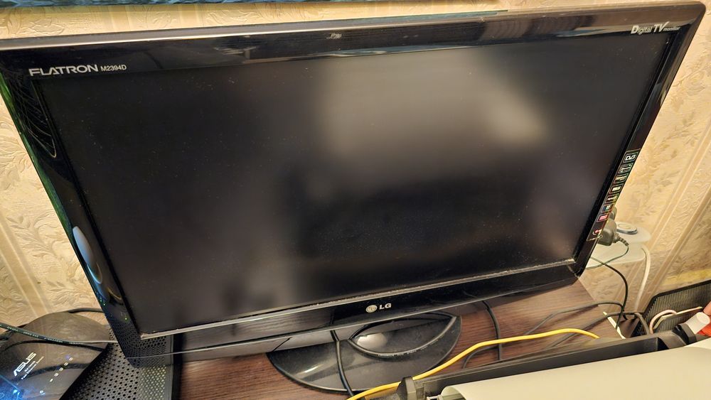Monitor z TV LG FLATRON M2394D 23cale