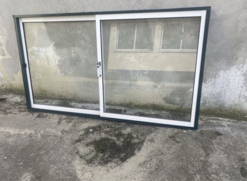 Janela em alumínio vidro simples