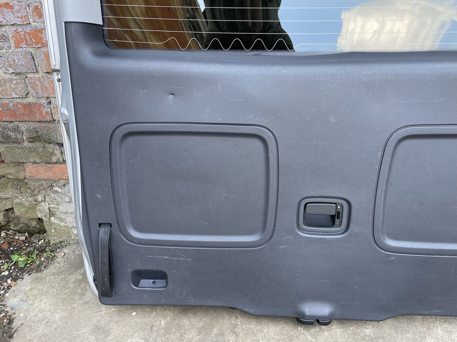 Карта задней двери ляда на VITO-VIANO W 639