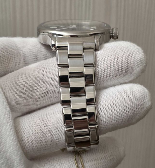 Чоловічий годинник Eberhard & Co 21016 Mechanical Swiss 43mm