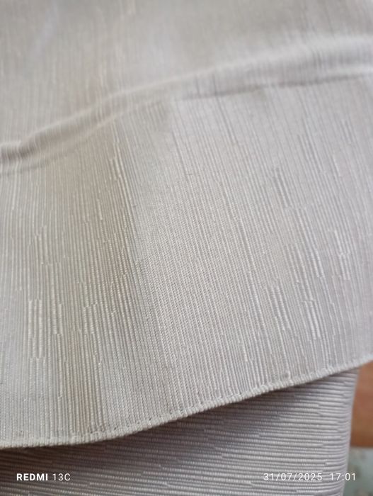 Cortinados de onda cinza