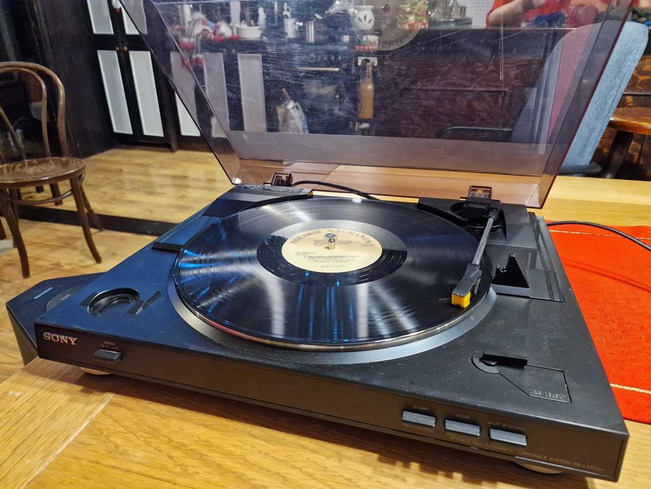 Gramofon Sony PS-LX250H