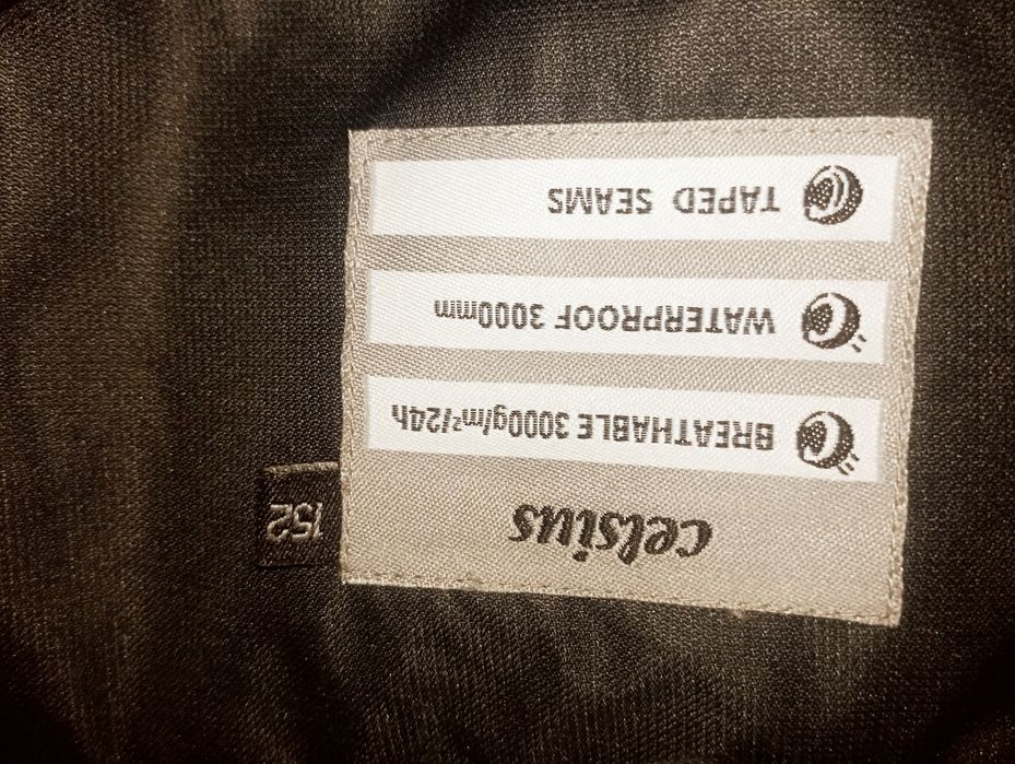 Зимова лижна куртка CELSIUS waterproof на 9-11 років, ріст 144-154 см