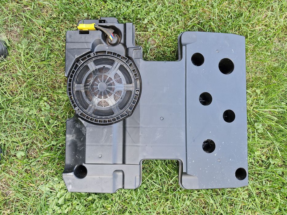 Subwoofer Peugeot 5008II 3008II