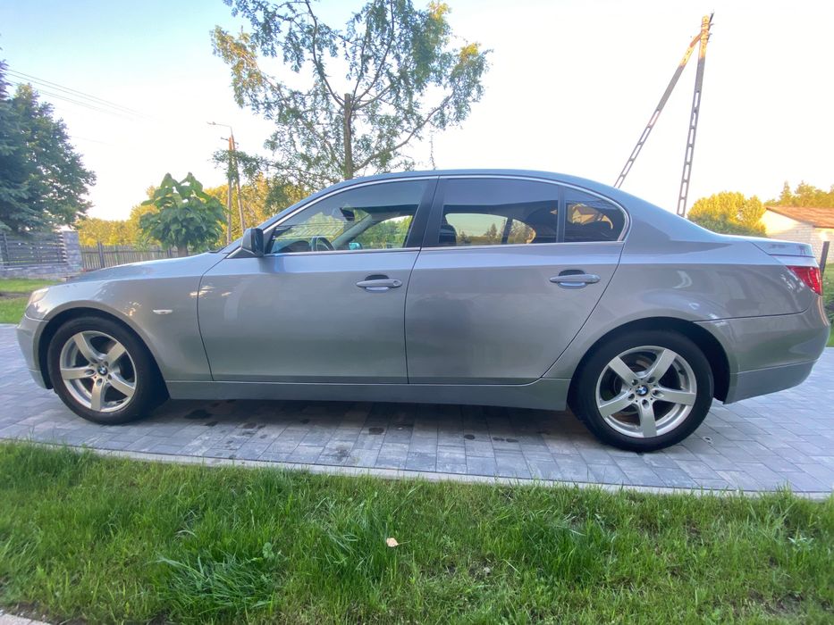 BMW E60 520i M54
