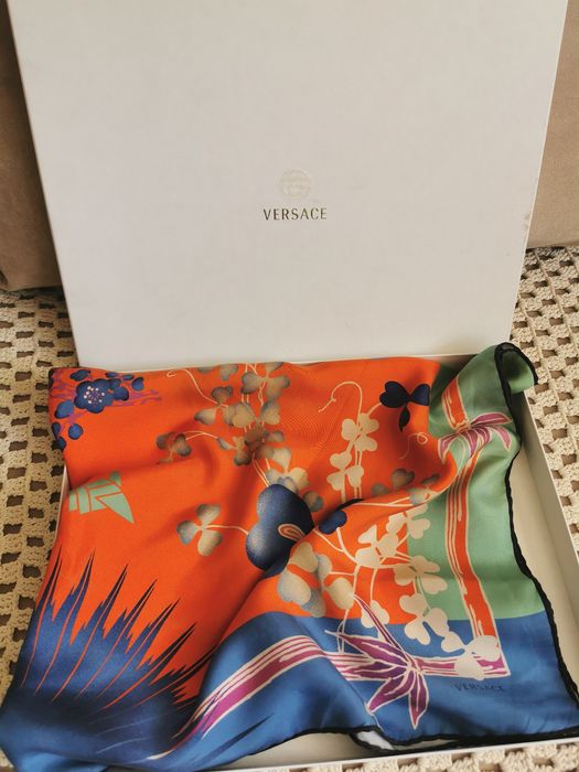 Luksusowa apaszka chusta Versace
