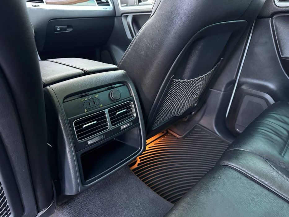 Volkswagen Touareg Car Invest Ukraine Лізинг