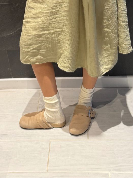 Жіночі клоги ZARA, натуральна замша