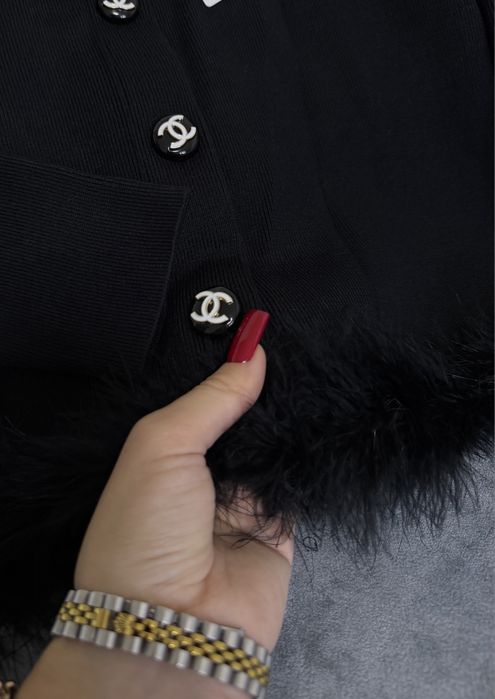 Черный кардиган с перьями мехом Chanel кофта — zdjęcie 3