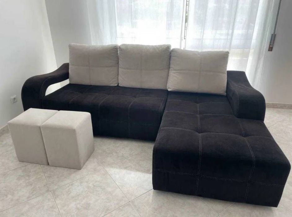 Sofá com chaise long