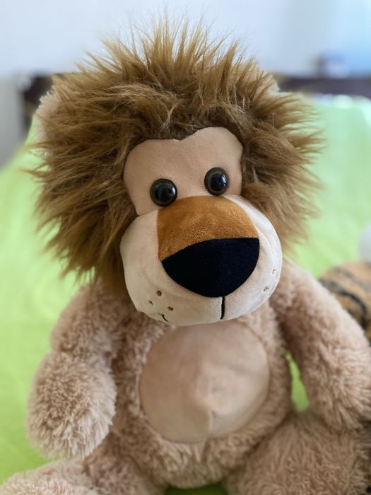 Bonecos de Peluche leao e tigre
