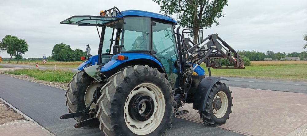 New Holland td 5050