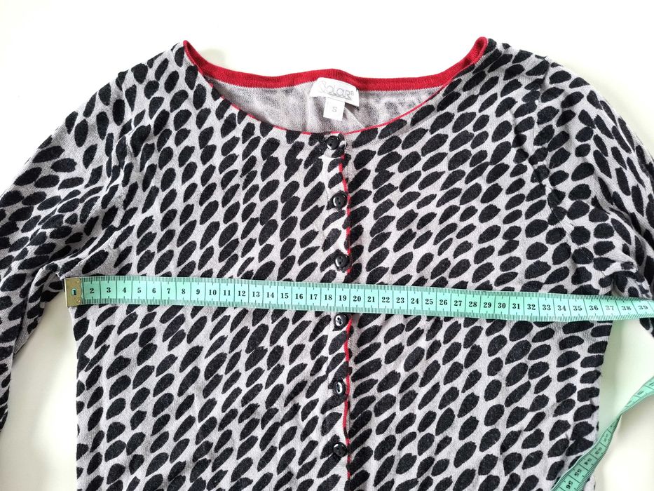 Sweter Solar S – stylowy i wygodny, szaro-czarny wzór