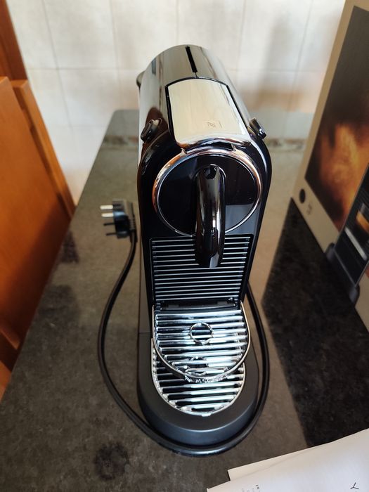 Máquina Nespresso CitiZ Limousine Black
