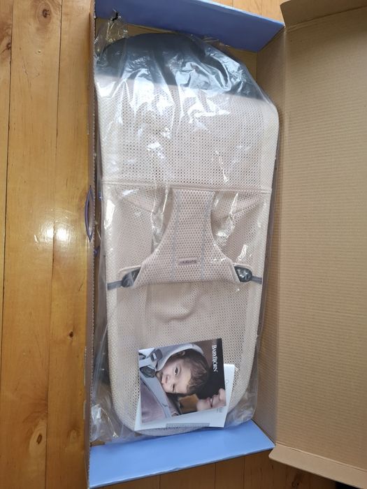 Leżaczek BABY BJORN bliss mesh