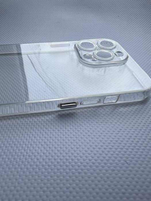 Прозорий чехол на IPhone 13 pro